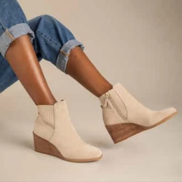 TOMS Natural Suede Bootie - Picture 3 of 11